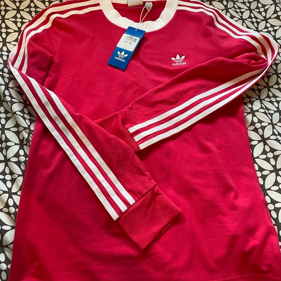 Brandnew Adidas sweater. - Picture 1 of 1